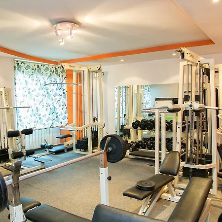 Hotel Monttis 3*