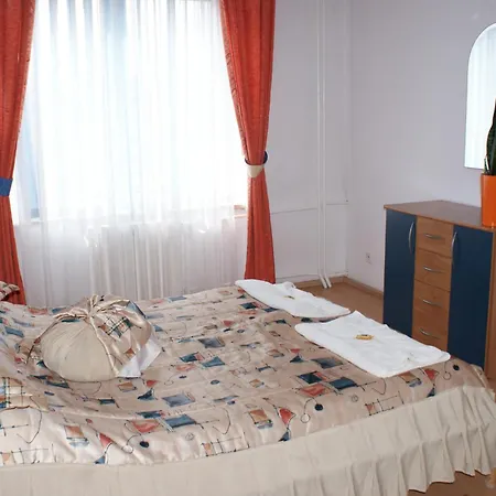 Отель Monttis 3*
